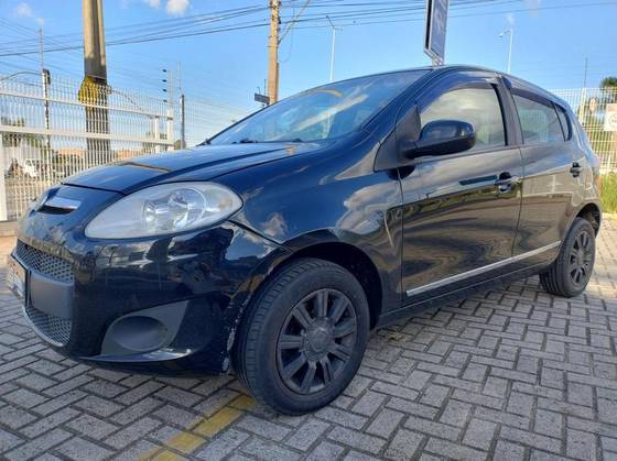 FIAT PALIO 1.0 MPI ATTRACTIVE 8V FLEX 4P MANUAL FIAT PALIO 1.0 MPI ATTRACTIVE 8V FLEX 4P MANUAL